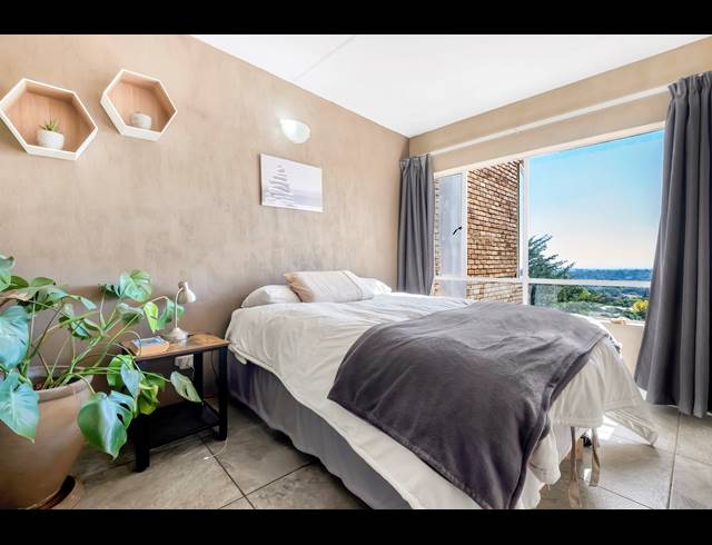 3 BEDROOM APARTMENT FOR SALE IN WINDSOR EAST